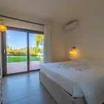 Hotiday Elite شقة فندقية